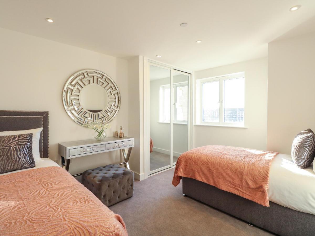 Harbourside Haven Apartment 3 韦茅斯 外观 照片